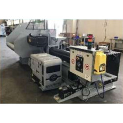 Lis (1,8 m box) s dieselovým motorem a pákovým ovládáním