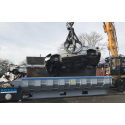 Lis (6 m box) s dieselovým motorem a dálkovým ovládáním