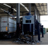 Nůžky na balíky 550 tun (6 m korba) s dieselovým mot. a dál. ovl.